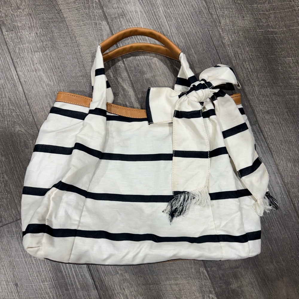 Ann Taylor Striped White and‎ Black Women's Tote Bag